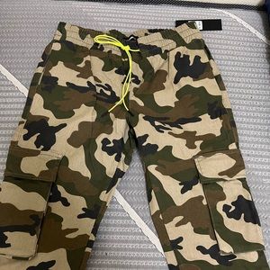 Army style cargo pants